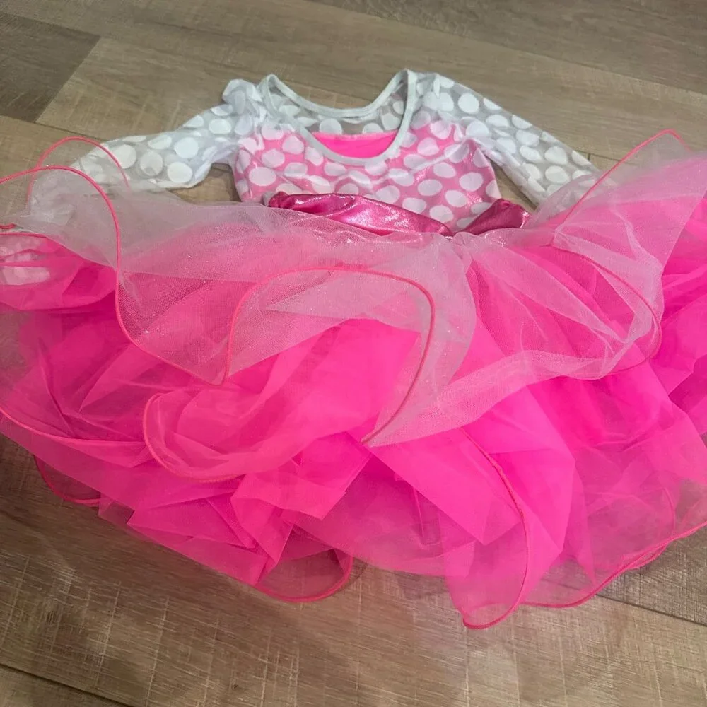 WEISSMAN MEDIUM CHILD PINK AND WHITE COMPETITION DANCE COSTUME TAP JAZZ HIP HOP